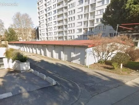 location garage fermé – rue duguay-trouin