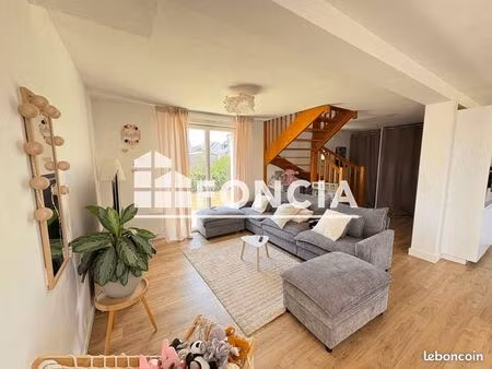 maison 5 pièces 77 m²