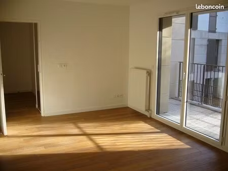 a louer 2 pièces de 45m² à chaville