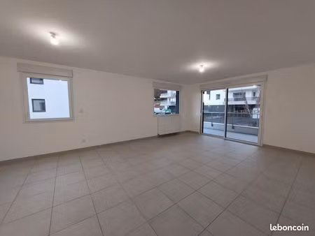 appartement 3 pièces 65 m²