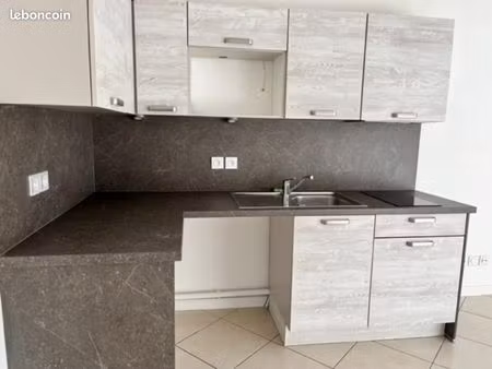 appartement 1 pièce 33 m²
