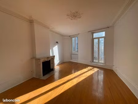 appartement 3 pièces 75 m²
