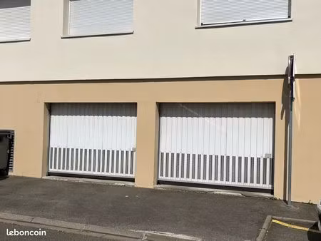 location place de à parking