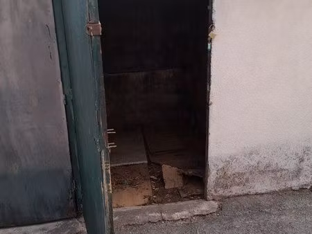 box ou local stockage 13004