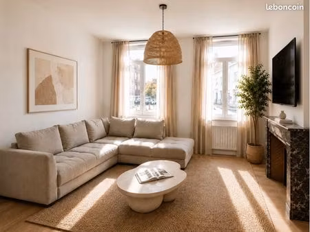 appartement – maison de maître – terrasse + parking