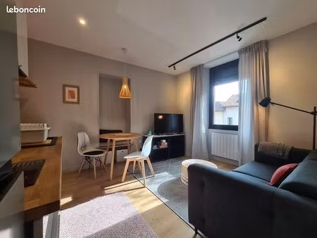 t2 meublé refait à neuf - aix les bains centre