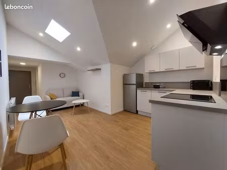 t2 rénové à neuf - hypercentre - meublé - 46m²