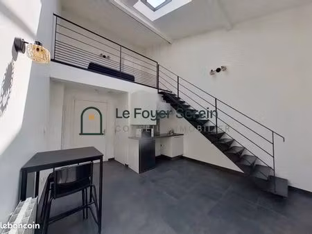 studio 1 pièce 27 m²