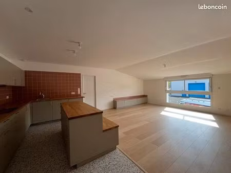 appartement 3 pièces 84 m²