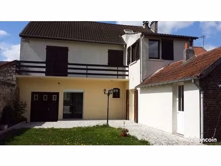 maison f6 choisy-au-bac