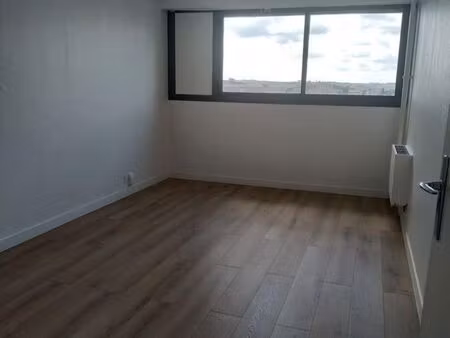 studio 1 pièce 24 m²