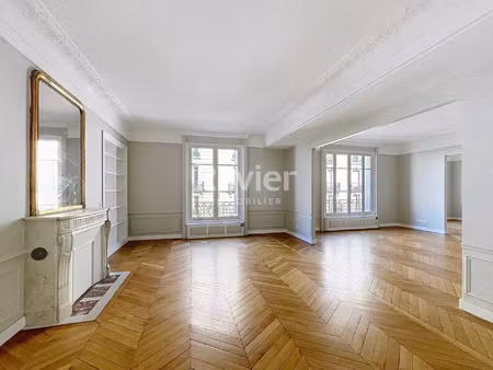 location appartement 6 pièces 237 m² à paris (75000)