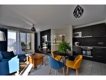 location appartement 3 pièces 63 m² à trets (13530)  1 010 €