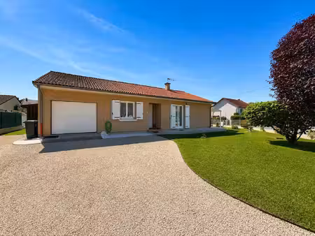 charmante maison de plain-pied de 115 m² avec jardin terrasse e