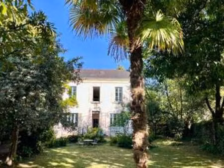 vente maison à nantes (44000) : à vendre / 230m² nantes