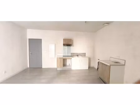 location appartement 3 pièces 62 m² à beziers (34500)  639 €