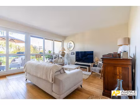 appartement le mesnil le roi 4 pièce(s) 86.85 m2