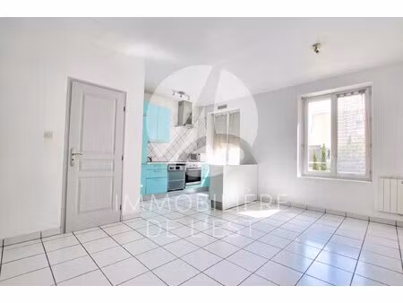 t3 - maryse bastie - 57m²