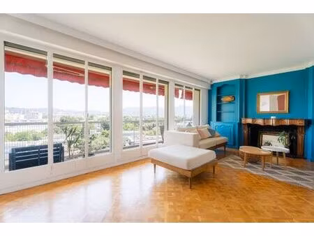 appartement de prestige de 162 m2 en location marseille  france