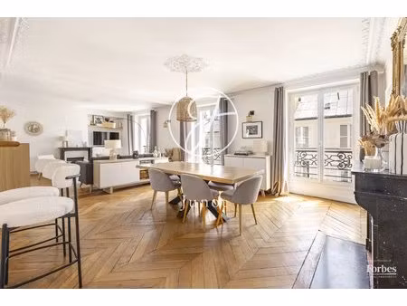 paris 7e - cler / grenelle - appartement - 3 pièces - 78 60m² carrez - 81 90m² au sol - 2 