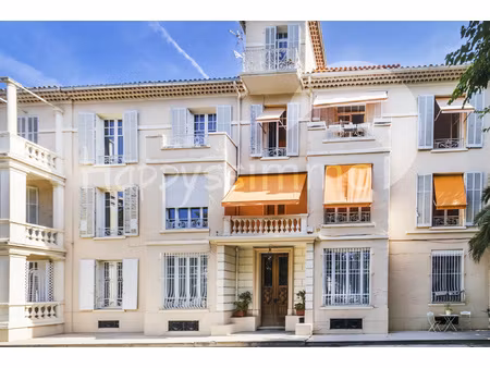 toulon lamalgue appartement de prestige au sein d'un hôte
