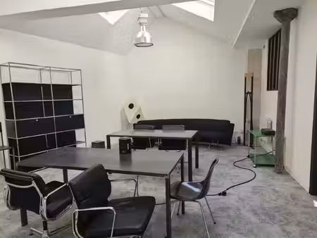 location local commercial 4 pièces 95 m2 à paris 9