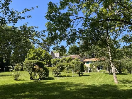 maison ancienne à rénover & grand jardin