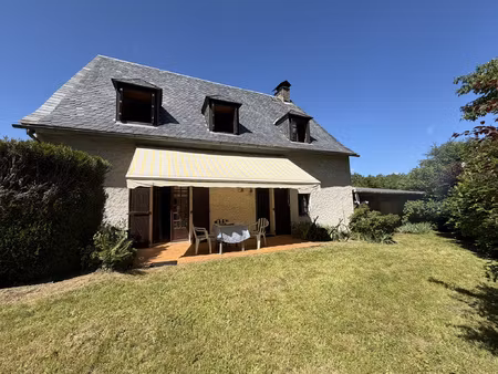 maison en pierre 4 chambres avec jardin