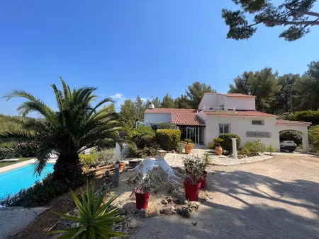vente maison 6 pièces 230 m² bandol (83150)