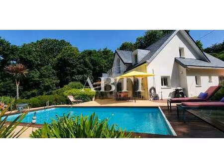 villa avec piscine et jardin quimper (29)