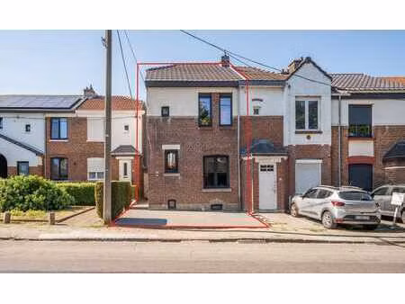 maison 3 façades 2 chambres avec terrasse et jardin
