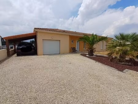 location maison 4 pièces 90 m2 à bouresse