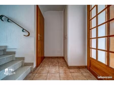 opportunité  lot de 3 maisons vacantes  terrasse  surface totale habitable 399 m²  bonne f