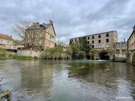 grand moulin et maison bourgeoise près de romilly-sur-seine dans la marne
