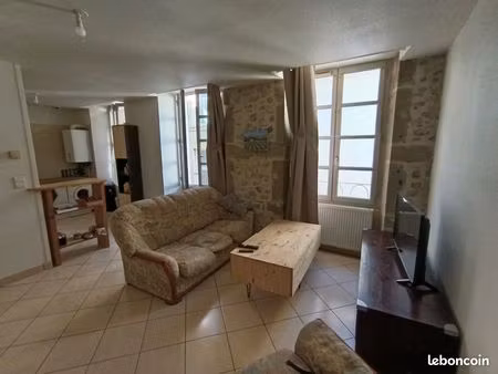 crest – appartement t2 en centre-ville