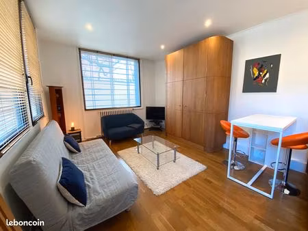 location grand studio meublée 30 m² metro pont de levallois