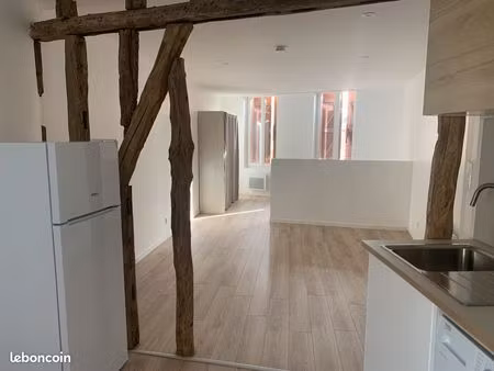 au cœur de samatan  appartement t1 de 39 m² à louer