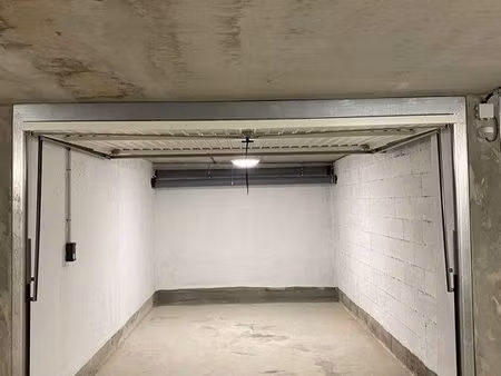 garage à louer