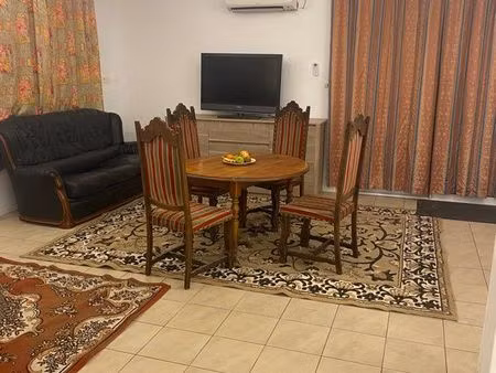 location maison de ville