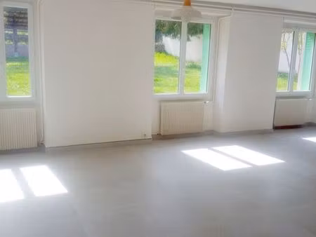 maison de 71 m2 avec dependances