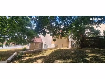 maison 5 pièces 105 m²