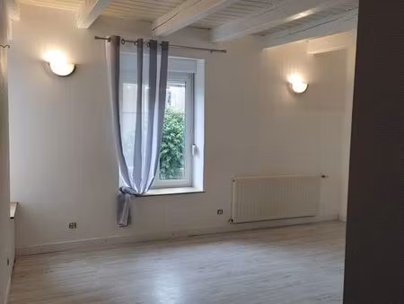dompaire centre : t2 / cuisine equipee