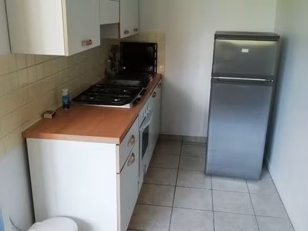loue studio étudiant 27m2 proche iut de la métare/fac des sciences 42000 saint etienne