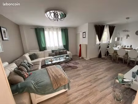 appartement f4 bis 93m² - villeurbanne (proche tram t3)