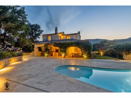 maison de luxe à vendre à le plan-de-la-tour