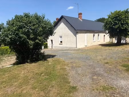 location maison 4 pièces 98 m² à saint-romain-sur-cher (41140)  690 €