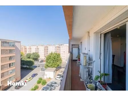 appartement t5 de 99 m2 à marseille 13009  boulevard de sainte-marguerite