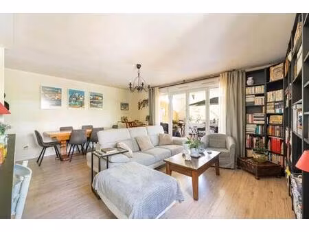 appartement t3 de 72 m2 avec grande terrasse à parc athéna marseille 13013