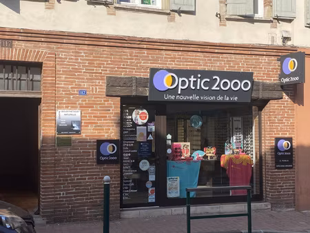 beau local commercial 42 m2. rue principale.