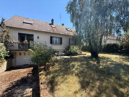 pavillon familial avec vie de plain-pied  sous-sol total et